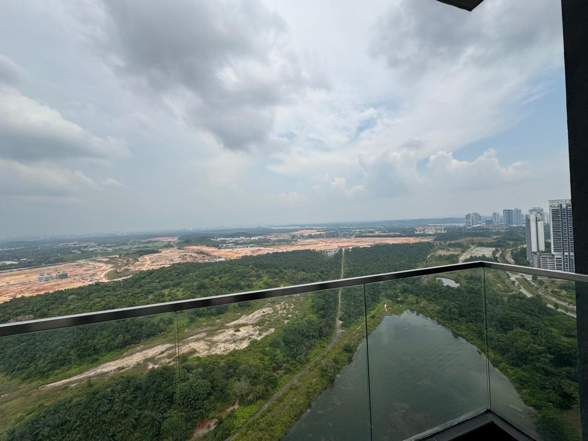Walk To Legoland, D'Pristine Medini Apartment Nusajaya  Luaran gambar